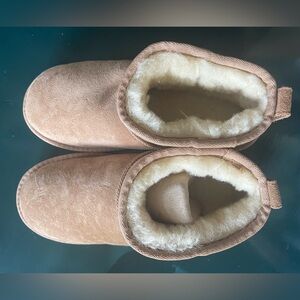 ugg classic ultra mini chestnut size 8